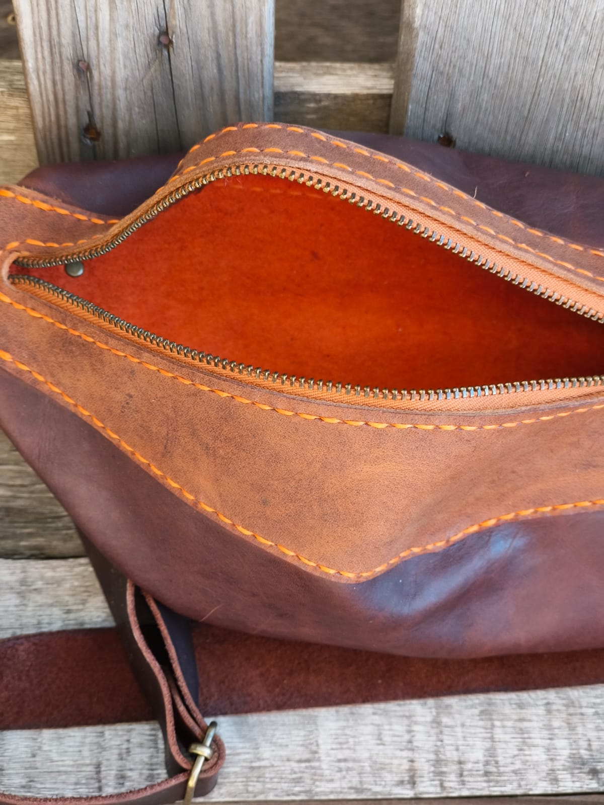 Nomad cross body bag - Image 5